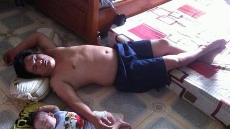 Những bức ảnh chứng minh: Mẹ cứ yên tâm công tác, bố chăm con tốt lắm-8