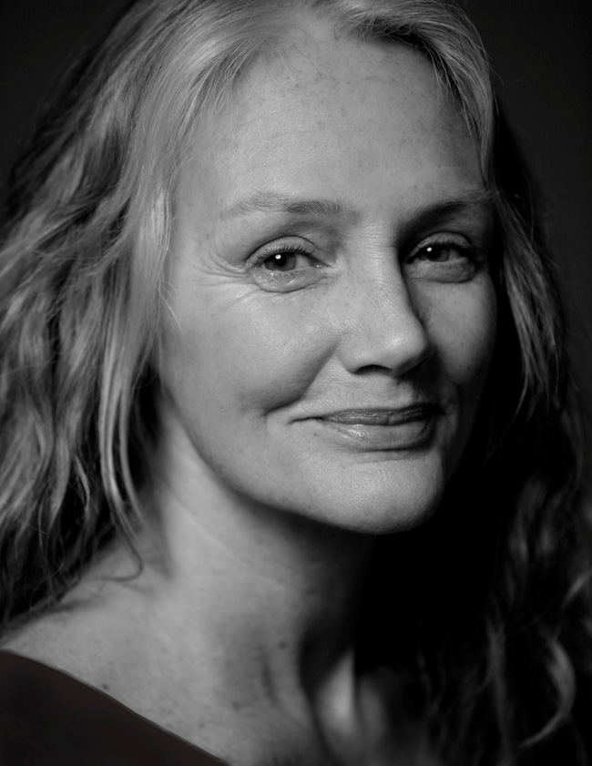 Cindy Joseph: Người phụ nữ không sợ già, ngoài 50 tuổi tìm thấy tình yêu và trở thành người mẫu nổi tiếng thế giới-2