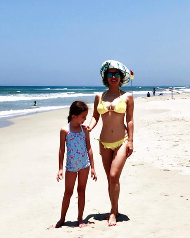 Mẹ đơn thân Hồng Nhung U50 nóng bỏng khó cưỡng khi diện bikini-10