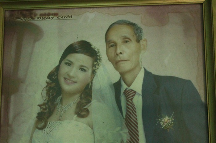 Chuyện tình ông đồng nát và cô vợ kém 43 tuổi ngày ấy bây giờ-1