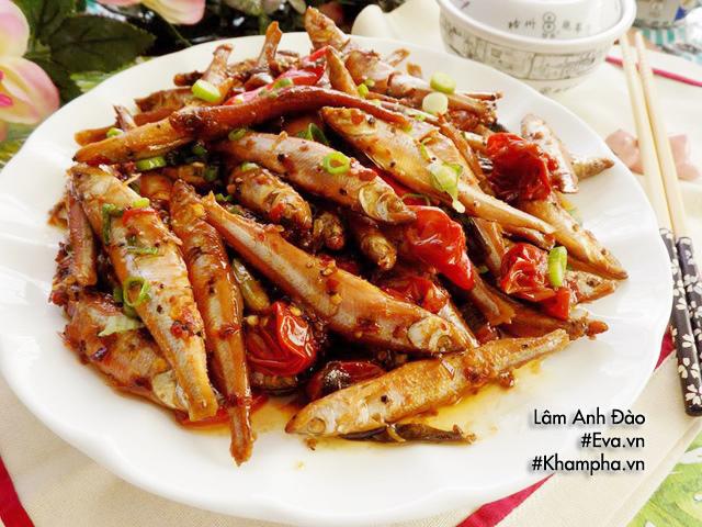 Chán không muốn rán, đem cá đi kho như này ai ngờ cả nhà ăn sạch-1