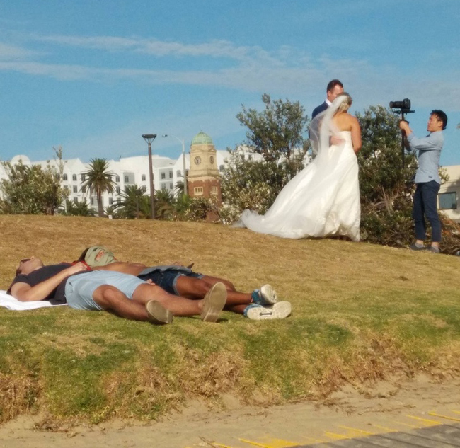 Hành động không giống ai của hội những con người lầy lội-5