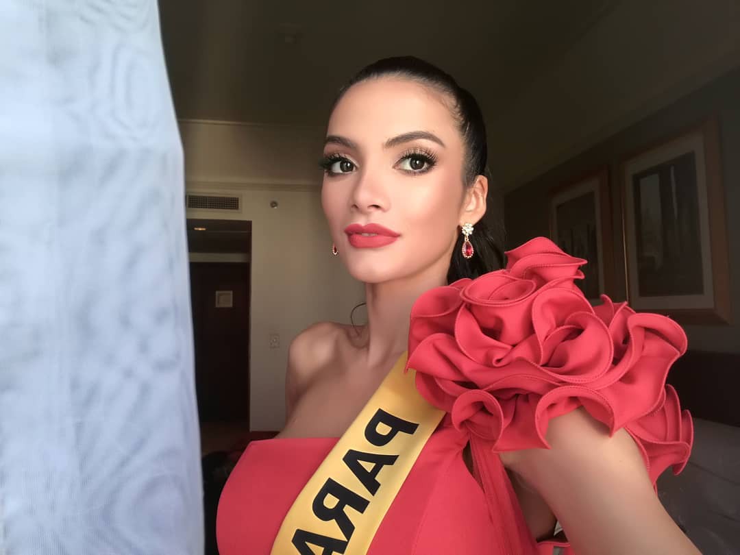 Tân Hoa hậu ngất xỉu: Đẹp như nữ thần Hy Lạp, nhưng bất ngờ hơn là body và profile không vừa của cô-9