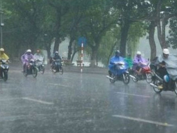 Dự báo thời tiết 26/10: Không khí lạnh tràn về, Hà Nội mưa rào và dông-1