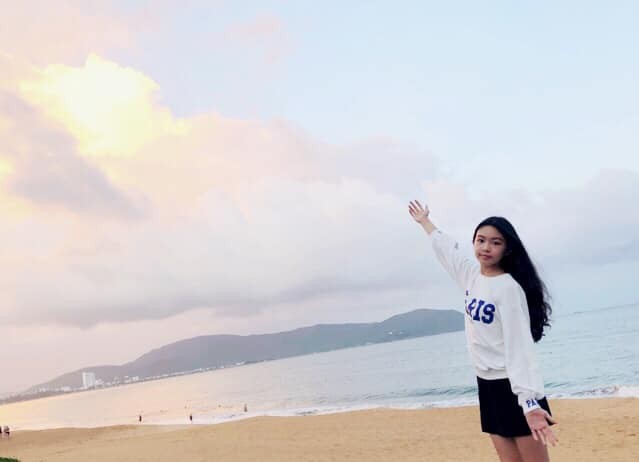 Mới ngày nào còn bụ bẫm, đáng yêu, 2 công chúa nhà Quyền Linh giờ đây đã lớn và sở hữu chiều cao vượt trội-3