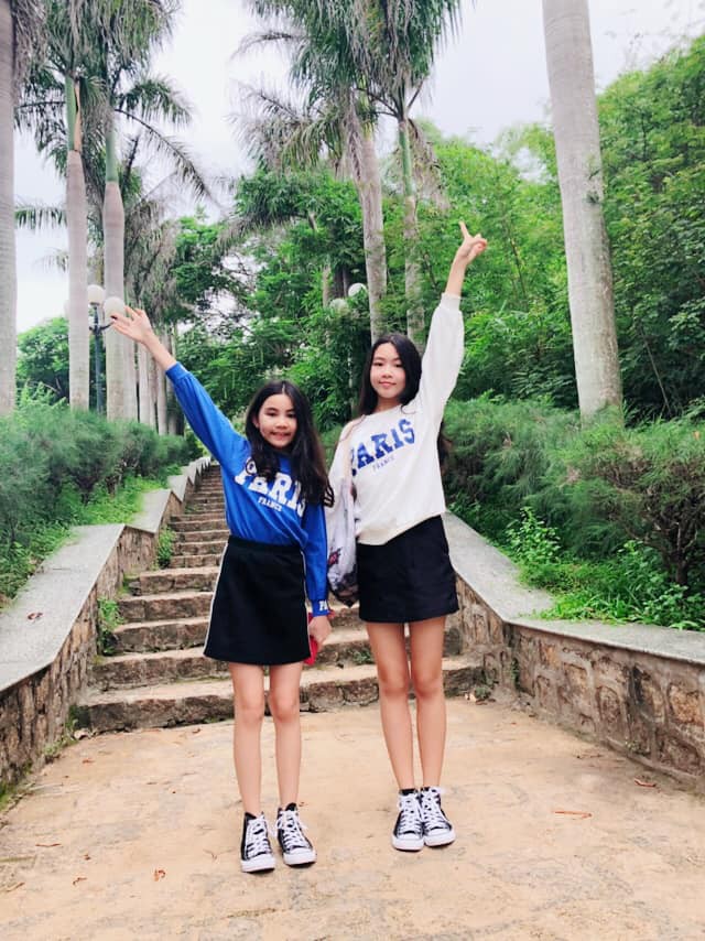 Mới ngày nào còn bụ bẫm, đáng yêu, 2 công chúa nhà Quyền Linh giờ đây đã lớn và sở hữu chiều cao vượt trội-2