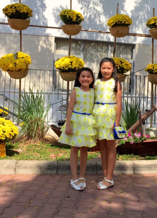 Mới ngày nào còn bụ bẫm, đáng yêu, 2 công chúa nhà Quyền Linh giờ đây đã lớn và sở hữu chiều cao vượt trội-7