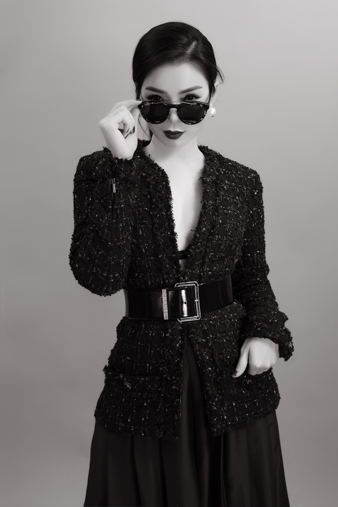 Lệ Quyên gây sốt vì vóc dáng quá nóng bỏng trong loạt ảnh mới-6