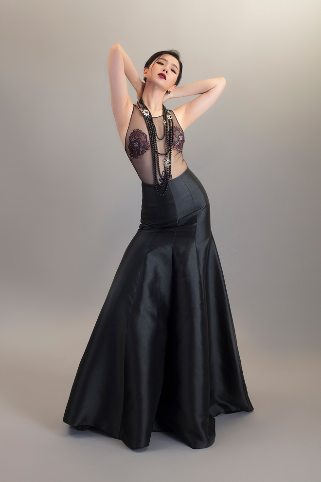 Lệ Quyên gây sốt vì vóc dáng quá nóng bỏng trong loạt ảnh mới-9