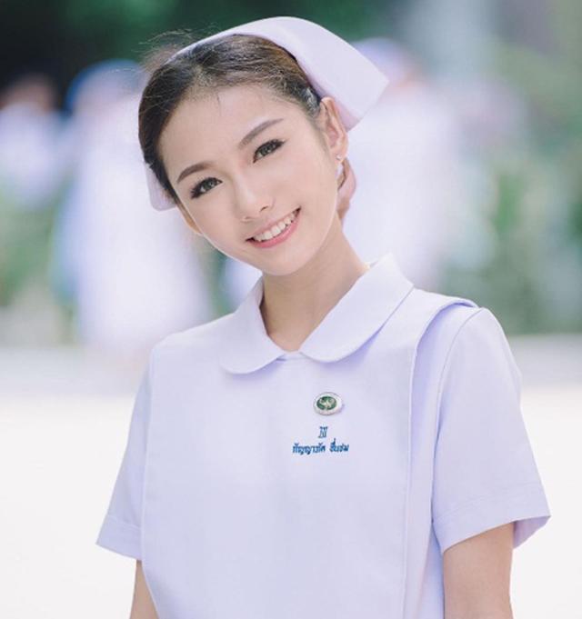 Nữ y tá xinh đẹp nhất Thái Lan đã bị bệnh viện sa thải-2