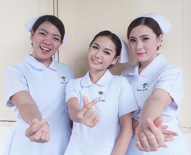 Nữ y tá xinh đẹp nhất Thái Lan đã bị bệnh viện sa thải-1