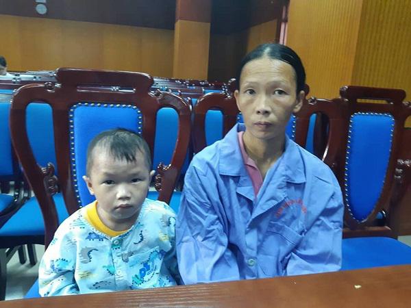 Bé trai 5 tuổi sống trong thân hình người cóc” vì sai lầm của mẹ hiện giờ ra sao?-2