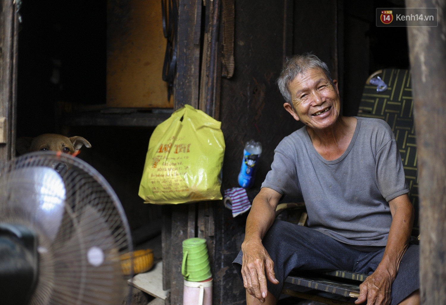 Khu ổ chuột của hơn 15.000 người sống treo trên di sản thế giới ở Kinh thành Huế-12