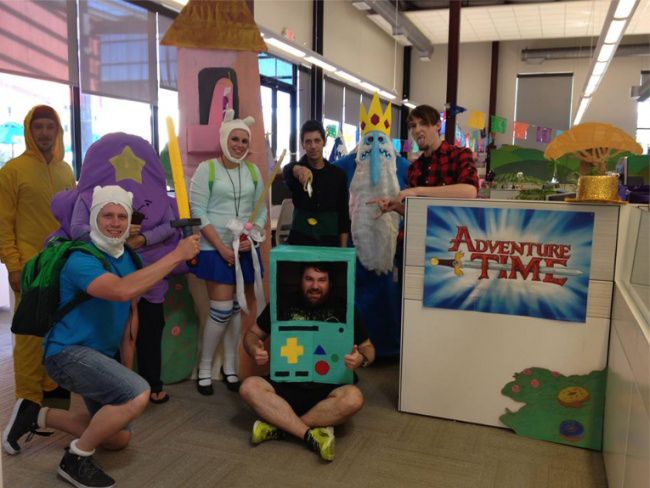 Dân công sở đôi lúc cũng vui nhộn để quên đi mệt mỏi-14