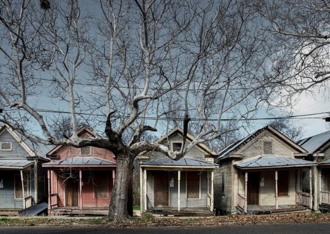 Đột nhập những ngôi nhà ma ám đáng sợ nhất không ai dám ở-28