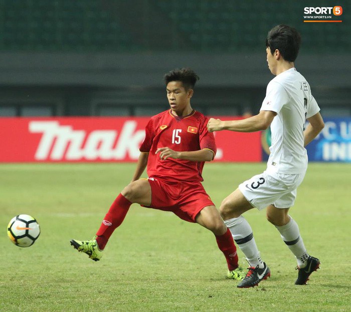 Truyền thông Anh ngỡ ngàng với tình huống thoát thua như trong game của U19 Việt Nam-1