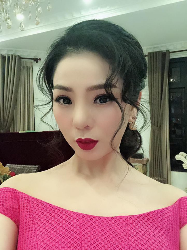 Mặc dù mũi không còn cao như trước, nhưng Lệ Quyên lại xinh đẹp và trông tự nhiên” hơn-2