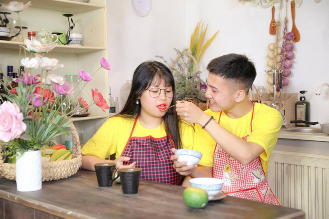 Cô gái siêu vòng 1 Hải Dương tuyên bố độc thân sau 2 tháng tung bộ ảnh thắm thiết với bạn trai-4