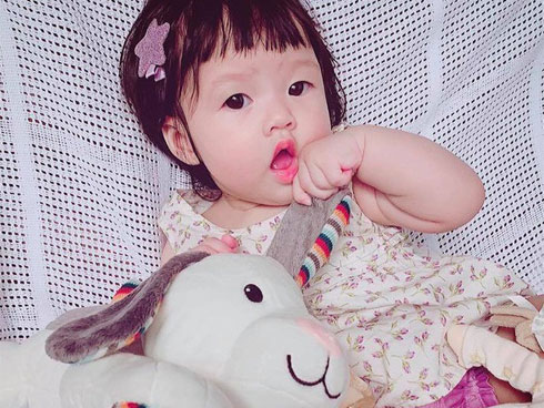 Đặng Thu Thảo gầy đến khó tin sau 7 tháng sinh con-3