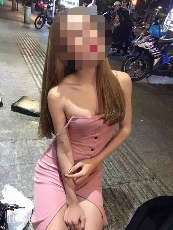 Danh tính gái xinh còn lại trong loạt ảnh tắm trần truồng ở Bình Định: Gây shock khi livestream cởi sạch vì bị chỉ trích-7