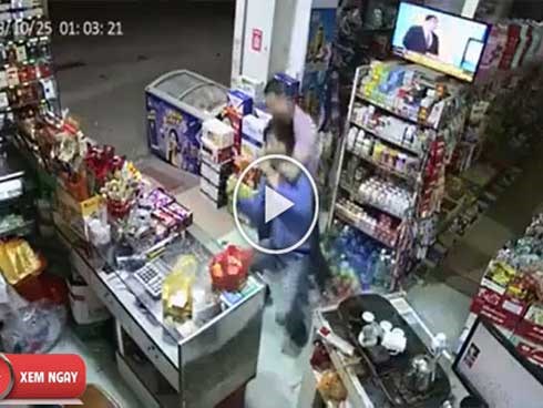 Khi lỡ đi trộm nhưng lại cướp nhầm nhà võ sư