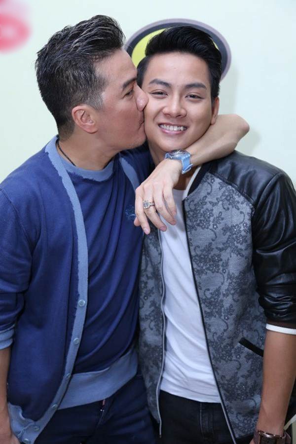 Bước ngoặt khiến Đàm Vĩnh Hưng bất lực nhìn Hoài Lâm suy sụp: Khóc nức nở, quỳ dưới chân xin lỗi khi ra đi!-1