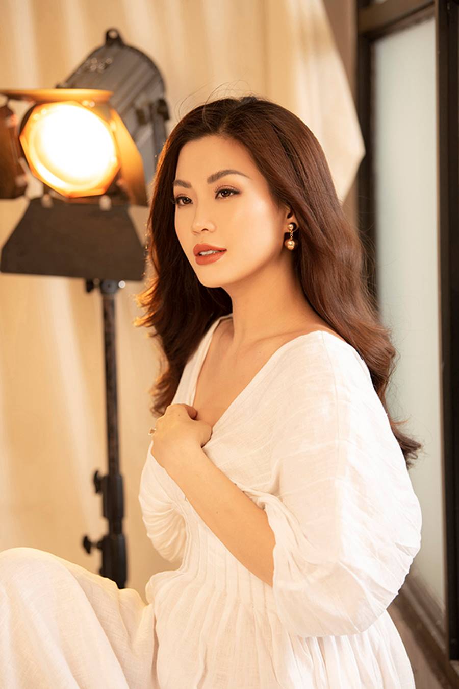 Á hậu Diễm Trang tung bộ ảnh với thần thái mợ chảnh khoe nhan sắc ngày càng mặn mà-7