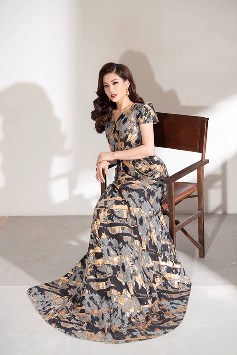 Á hậu Diễm Trang tung bộ ảnh với thần thái mợ chảnh khoe nhan sắc ngày càng mặn mà-16