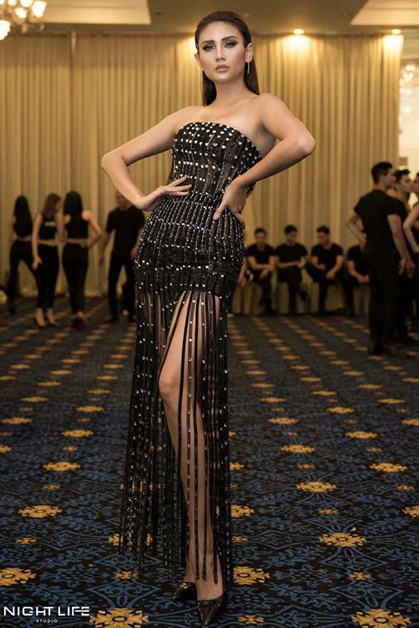 Qua rồi thời gầy trơ xương, các chân dài showbiz Việt lột xác với body thiêu đốt mọi ánh nhìn-7