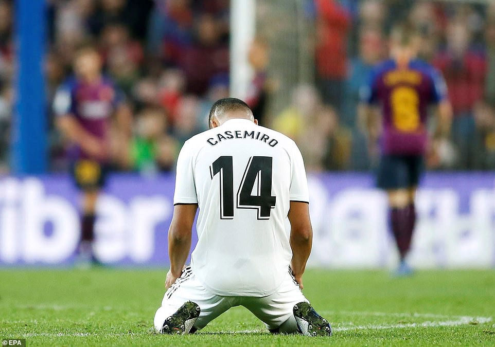 Bạn tri kỷ của Messi ghi 3 bàn, Real Madrid thảm bại nhục nhã 1-5 trước Barca ở trận Siêu kinh điển-21