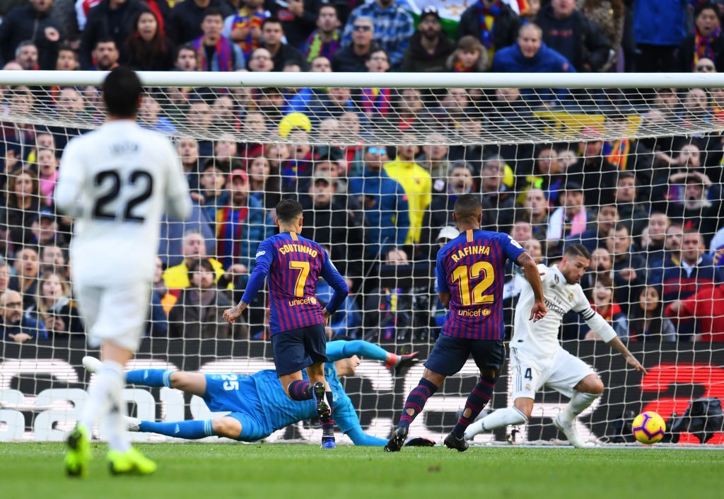 Bạn tri kỷ của Messi ghi 3 bàn, Real Madrid thảm bại nhục nhã 1-5 trước Barca ở trận Siêu kinh điển-2