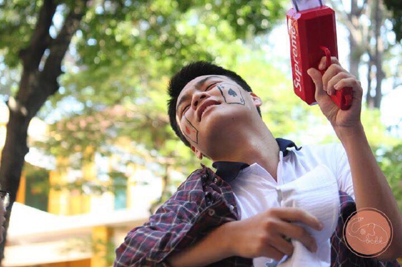 Nhảy flashmob chào mừng 20-11, học sinh cuối cấp khiến cả trường phát cuồng-3