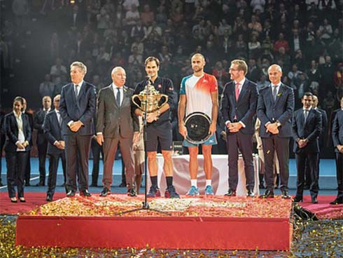 Thua Nishikori, Federer lần đầu gắt gỏng phàn nàn trọng tài-4