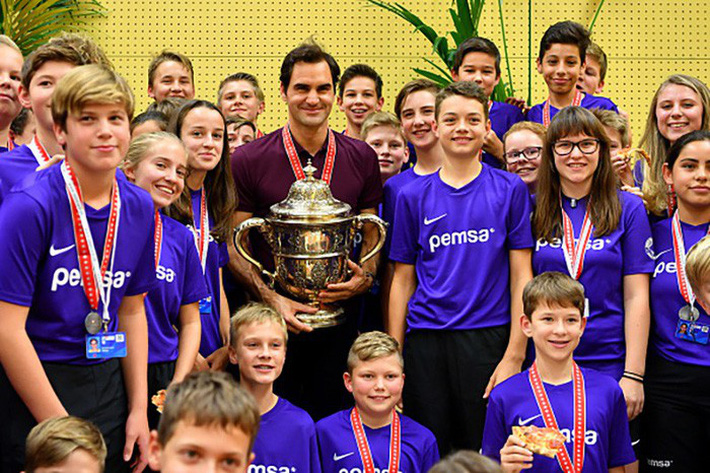 Federer nối dài kỷ lục vô tiền khoáng hậu, Hamilton tiến gần ngai vàng của huyền thoại Schumacher-5