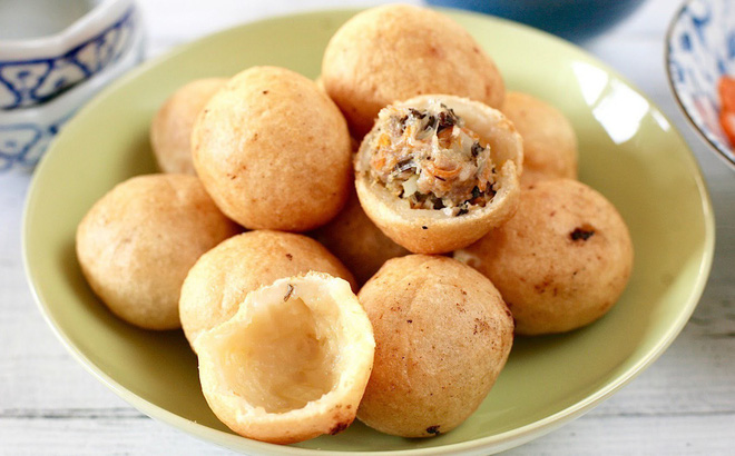 Nhà có 7 người nhưng chỉ mua 6 cái bánh, người mẹ đã dạy cho con bài học cả đời không quên-1