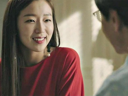 Thấy cô bạn thân của vợ bỗng nhiên đến nhà chơi nhiều lần, tôi tìm hiểu thì chết điếng vì bí mật đằng sau-2