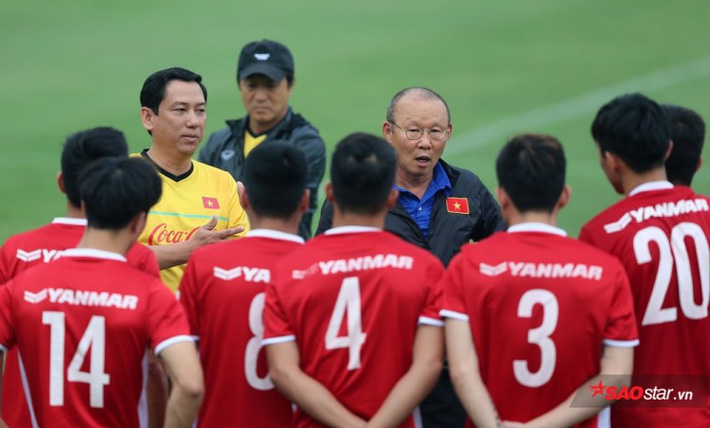 ĐTVN dự AFF Cup: Thầy Park giữ 8 ngôi sao CLB Hà Nội, loại 7 cầu thủ này?-3