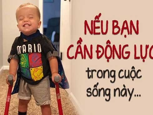 Cậu bé dị tật cột sống và câu chuyện nghị lực khiến cả thế giới phải rơi nước mắt