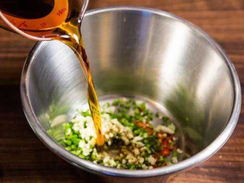 Là gia vị phổ biến, vì sao vani đắt hơn cả bạc?-3