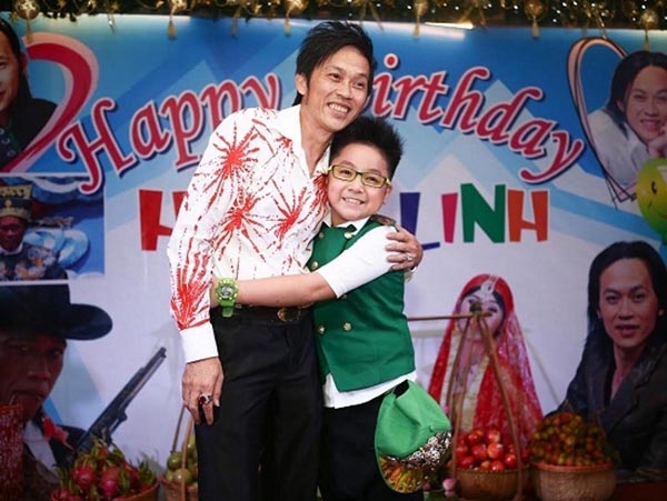 Câu chuyện 2 cậu con nuôi nổi tiếng của Hoài Linh: Nghe lời vẫn ở đỉnh vinh quang, bất phục rơi tận đáy vực thẳm-11