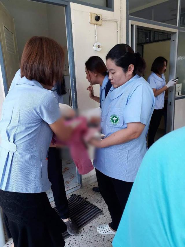 Thai phụ phải đẻ con trong nhà vệ sinh bệnh viện vì câu nói dửng dưng của bác sĩ-4