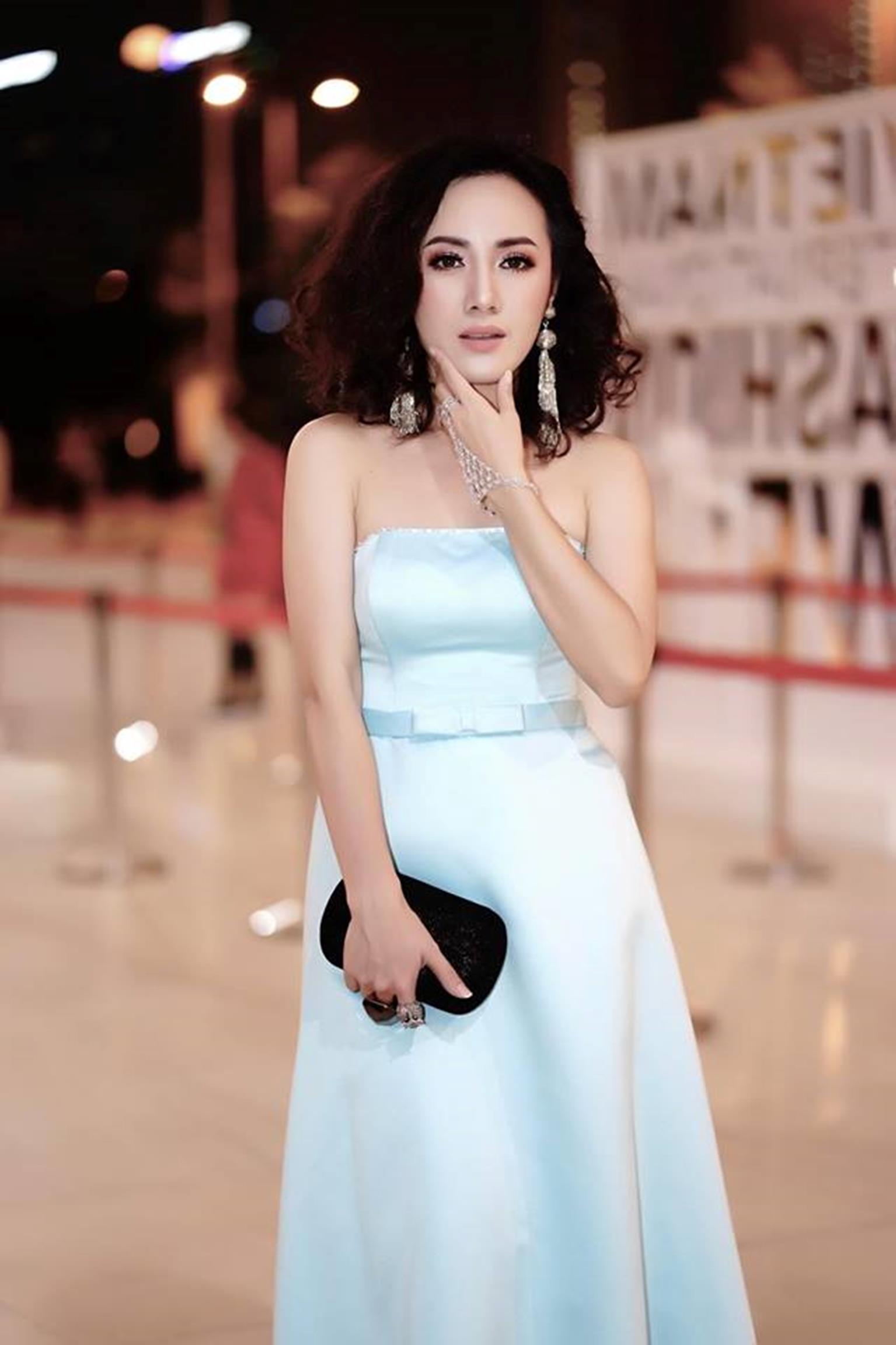 Loạt ảnh không có trên tivi của BTV Hoài Anh đốn tim người nhìn-5