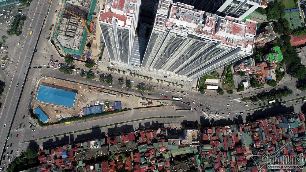 Ngày rối loạn phố Kim Mã: Xế hộp ngỡ ngàng, xe máy chen nhau hít khói-3