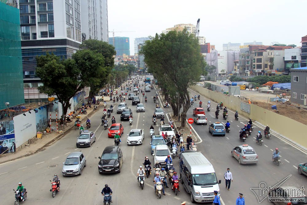 Ngày rối loạn phố Kim Mã: Xế hộp ngỡ ngàng, xe máy chen nhau hít khói-9