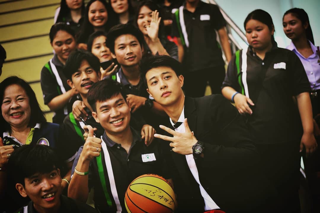 Chàng hotboy vừa cầu hôn Hương Giang: Người Trung 100%, ngoại hình đã đỉnh song profile còn khủng hơn!-2