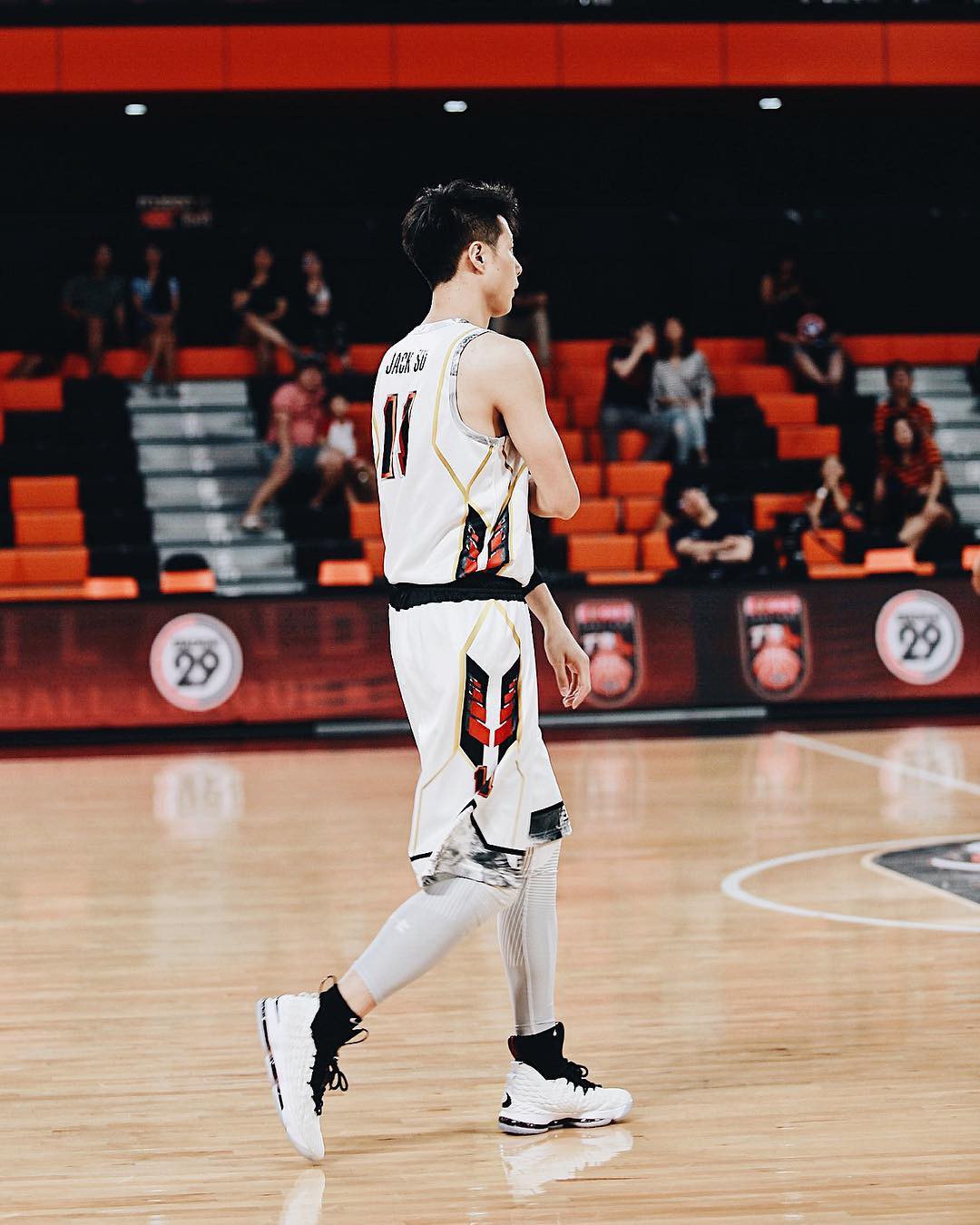 Chàng hotboy vừa cầu hôn Hương Giang: Người Trung 100%, ngoại hình đã đỉnh song profile còn khủng hơn!-10