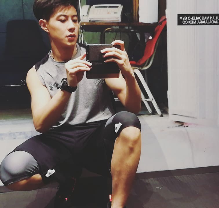 Chàng hotboy vừa cầu hôn Hương Giang: Người Trung 100%, ngoại hình đã đỉnh song profile còn khủng hơn!-11