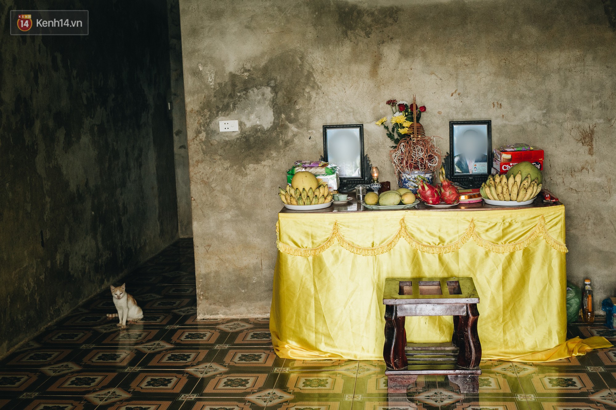 Cuộc sống của 2 đứa trẻ sau vụ cháy lớn ở Đê La Thành: Con chỉ biết pha sữa chứ không dám bế em, sợ em ngã-1