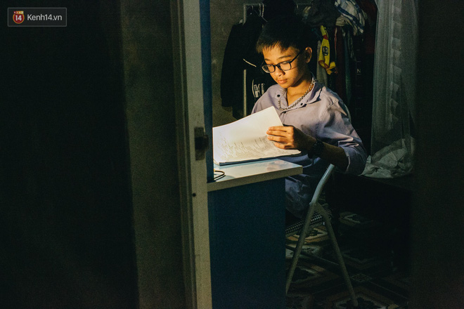 Cuộc sống của 2 đứa trẻ sau vụ cháy lớn ở Đê La Thành: Con chỉ biết pha sữa chứ không dám bế em, sợ em ngã-25