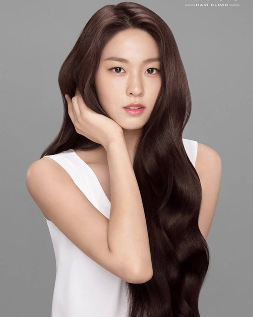 Mỹ nhân Hàn có thân hình quyến rũ tới mức phát khổ vì bị đàn ông theo đuổi-16